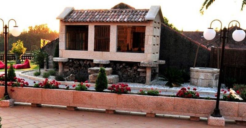 O Paxareco De Ay Hotel Meis Екстериор снимка